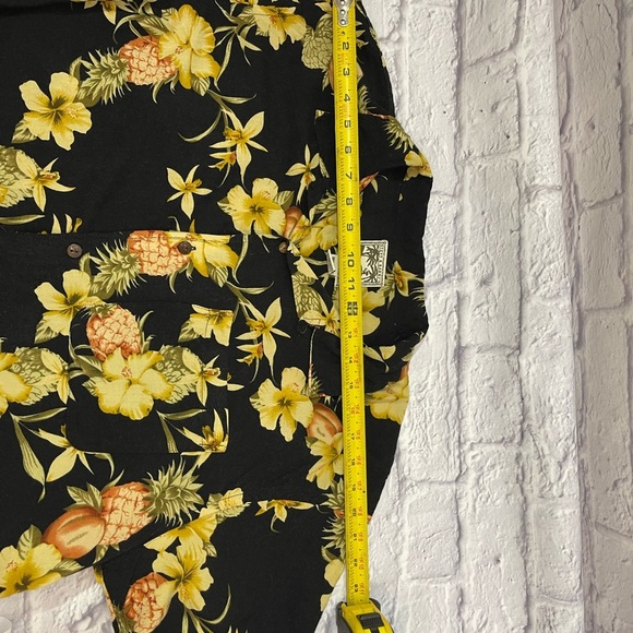 Steve & Barry's Mens Large Classic Black Floral Hawiian Short Sleeve Shirt - Picture 5 of 7